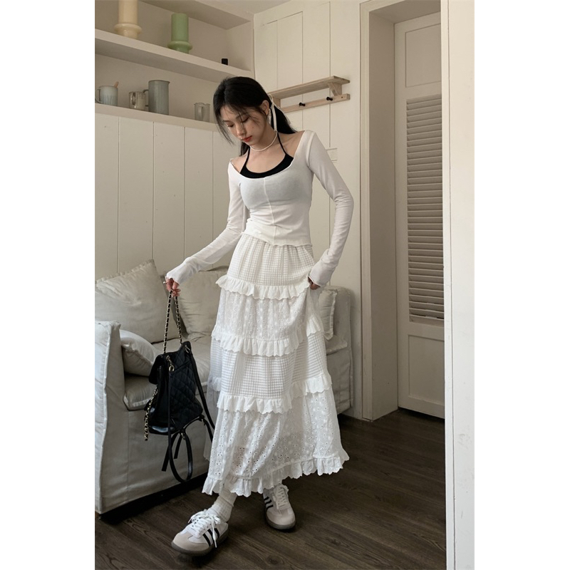 [5207] กระโปรงยาวสีขาว