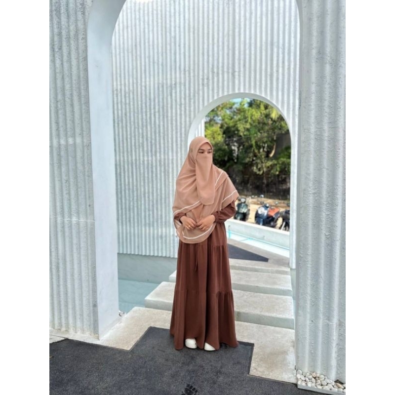 ผ้าคลุม​ชีฟอง​พัน​มุม​โค้ง​(แถบ​ซิกแซก)​