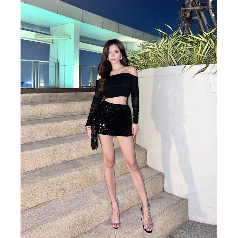 𝘅𝟮𝘅𝟮𝘀𝘁𝘆𝗹𝗲-ชุดเซ็ตเสื้อเปิดไหล่+กระโปรงเลื่อม เซ็ทปาร์ตี้ 𝗻𝗼.𝗦𝟮𝟮𝟳