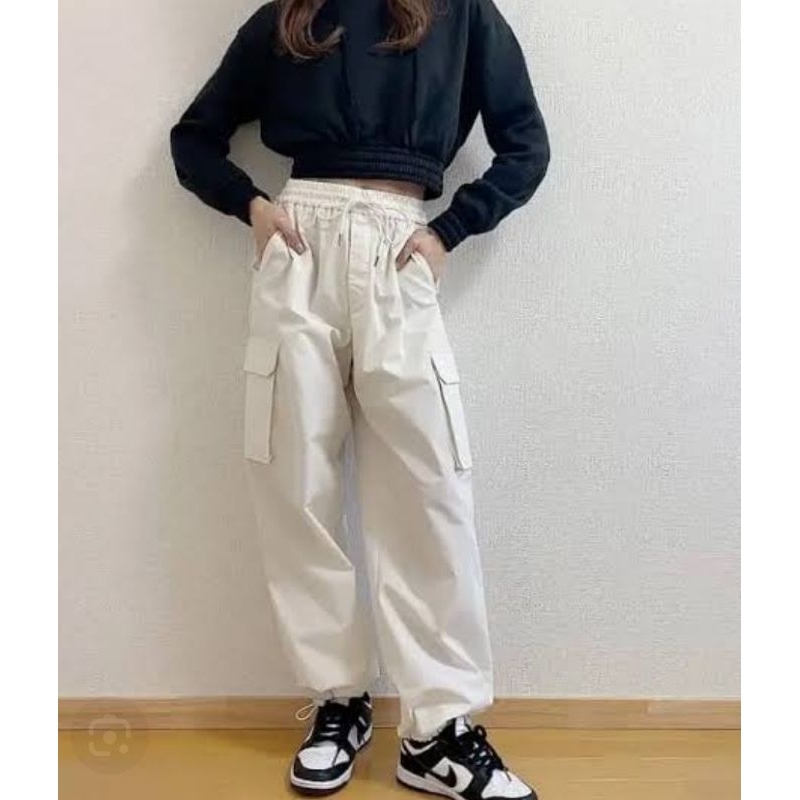 🌼 GU​  กางเกง​  cargo pants​  สีขาวออฟไวค์​  เอว​ 26-29​ ​ไซส์​  M