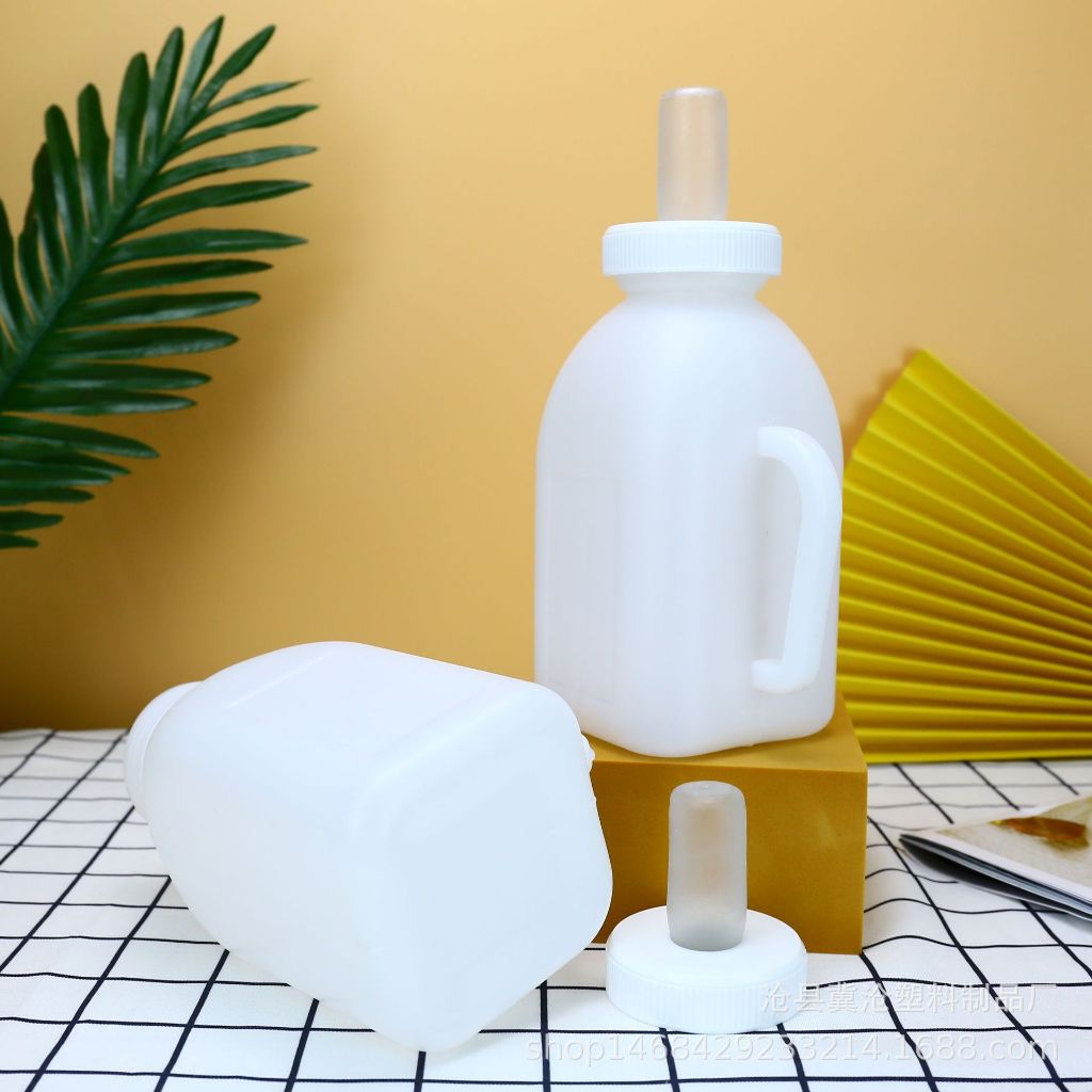 ร้านคนไทย! ขวดนมลูกวัว จุกนมนิ่ม สองขนาด1000ml/2000ml ขวดป้อนนมวัว ขวดนม แพะ แกะ