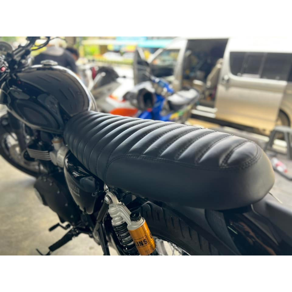 เบาะแต่ง ตรงรุ่น Triumph  (ท้ายเดิม) สำหรับรุ่น Triumph T120 New T100 ST