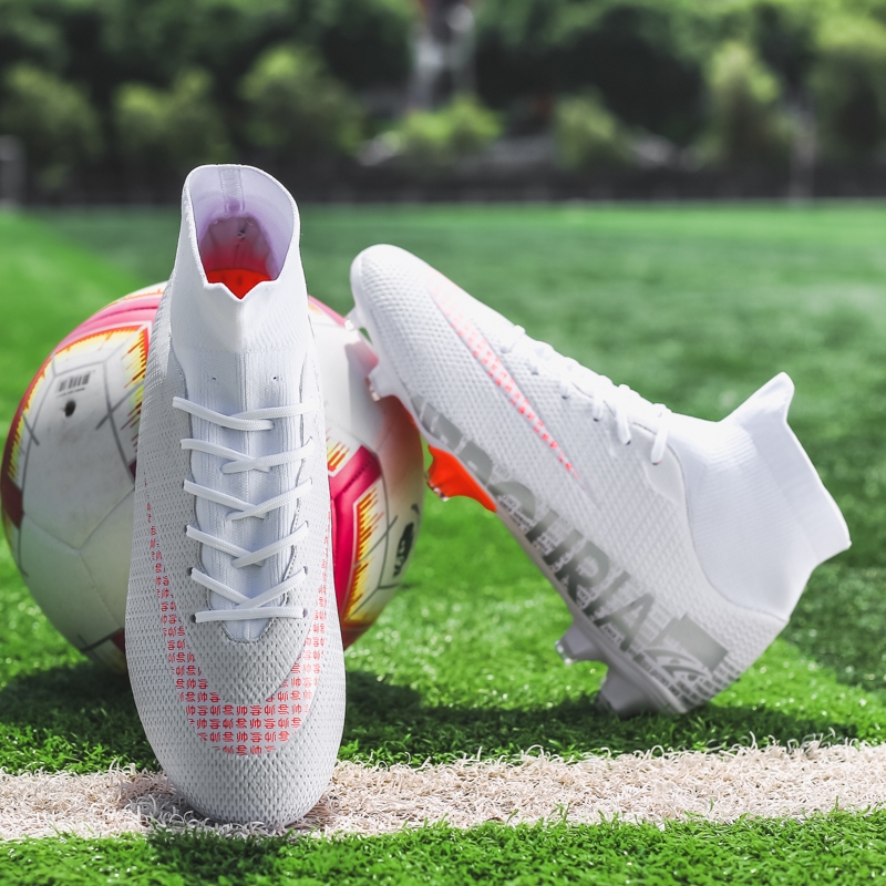 NEW Soccer shoes เล็บยาว ป้องกันการลื่นไถล รองเท้าฟุตบอล ป้องกันการลื่นไถล TPU สว่านฟุตบอล รองเท้าผ้าใบ ผู้ใหญ่ / เด็ก