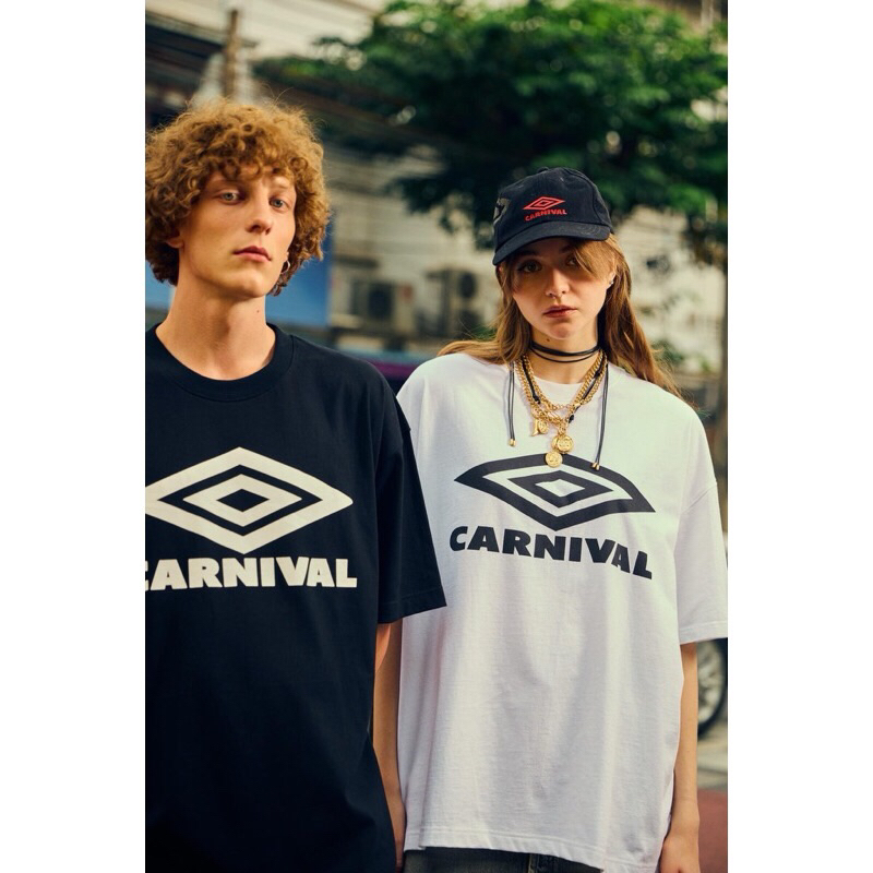 [พร้อมส่ง] เสื้อยืด OVERSIZE UMBRO x CARNIVAL®