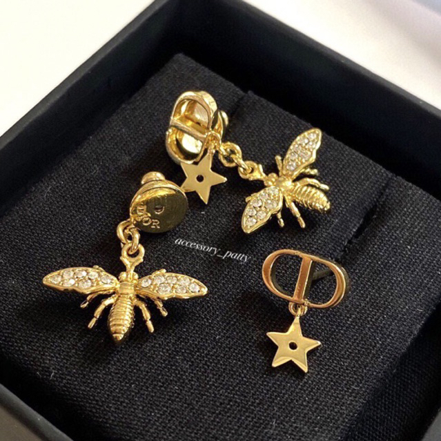 💛ต่างหูCd รุ่นD13 ดีไซน์ใส่ได้2แบบค่ะ หน้าห้อยจี้ดาว ทับหลังเป็นผึ้งฝังเพชรค่ะ✨