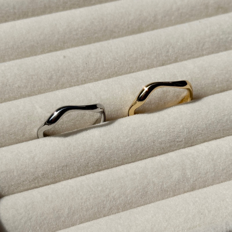 Imnigel Curvy ring silver&gold