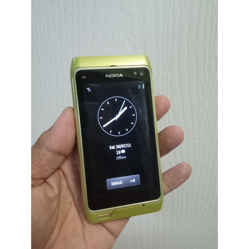 Nokia N8 (กล้องเสีย) มือสอง สีเขียว รอยรอบตัว