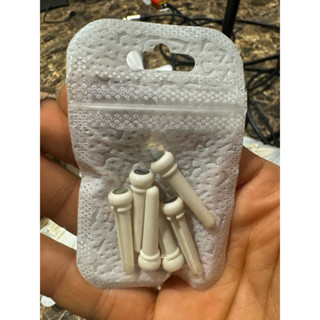 หมุดกระดูก-ไม้ กีต้าร์โปร่ง ยกชุด 6ชิ้น งานดีกระดูกแท้ๆ ใส่ไ…