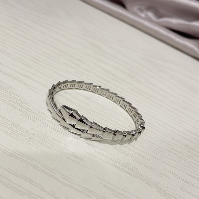 ข้อมือ ʙᴜʟɢᴀʀɪ งานออริ1:1 ปั้มทุกจุดตามชoป เกรดใส่สลับIIท้ #รุ่นไม่มีเพชร (พร้อมส่ง)