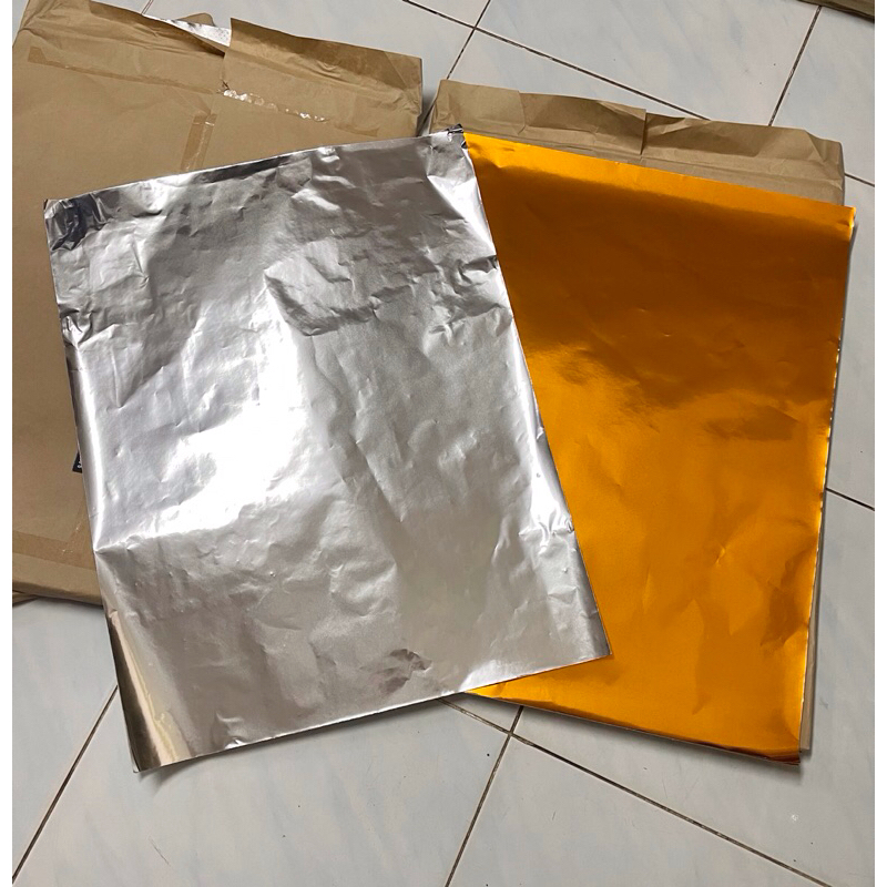 กระดาษทอง กระดาษทองสำหรับจัดบอร์ด ทำโคมล้านนา ขนาด 50 × 66 เซนติเมตร ขนาด 10 แผ่น และ 25 แผ่น