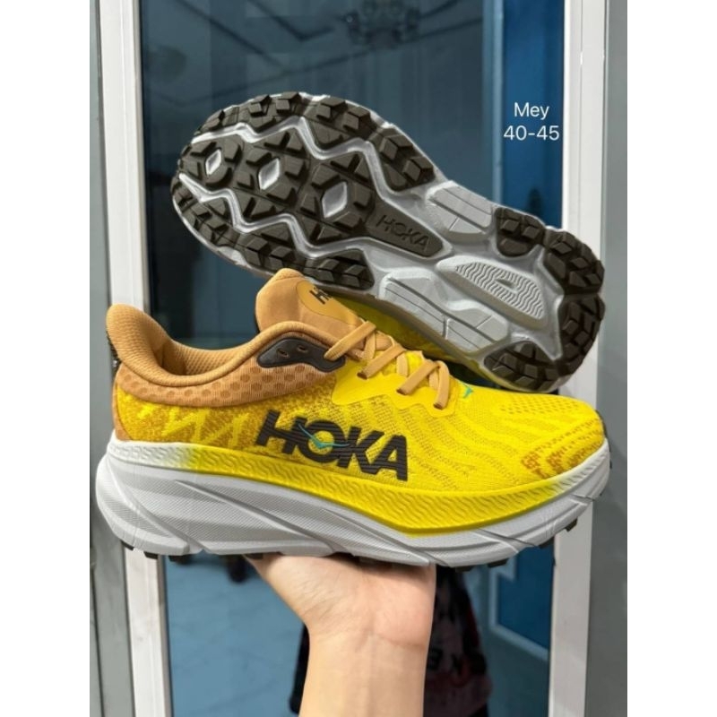 รองเท้าแตะรัดส้น Hokaใส่ผู้ชาย40--45 สินค้าพร้อมกล่อง  มีสินค้าพร้อมส่ง