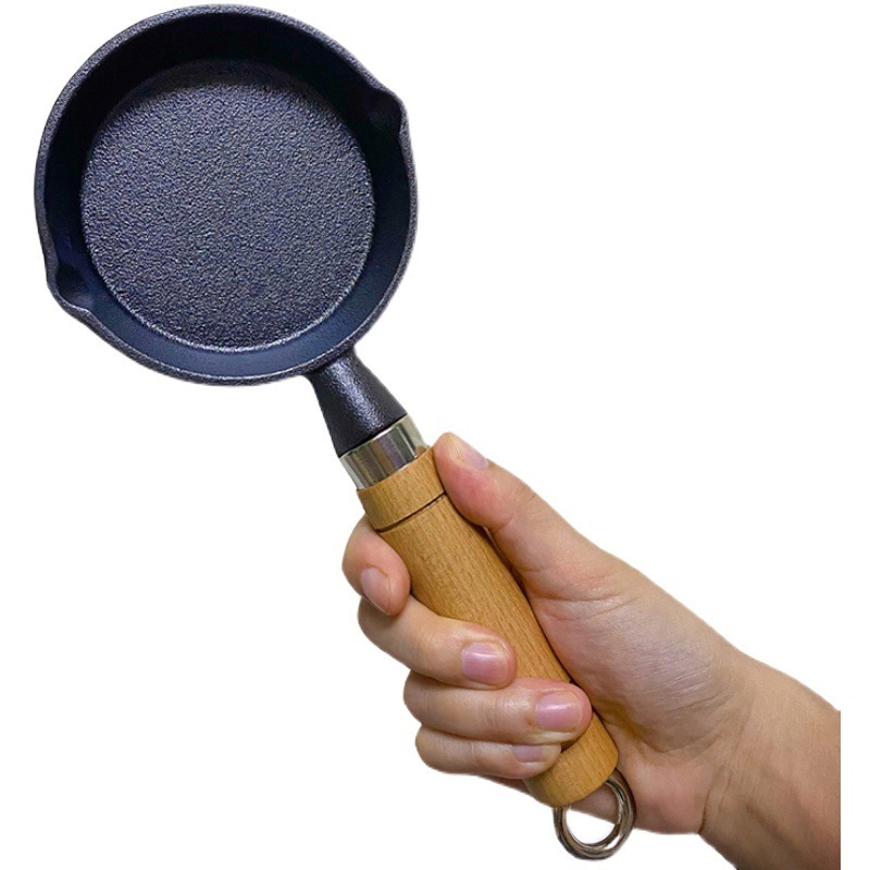 【One_boutique】กระทะทอดไข่ดาว Sauce Pan 15 cm กระทะเหล็กหล่อ ด้ามไม้จริง คุณภาพงานส่งออก