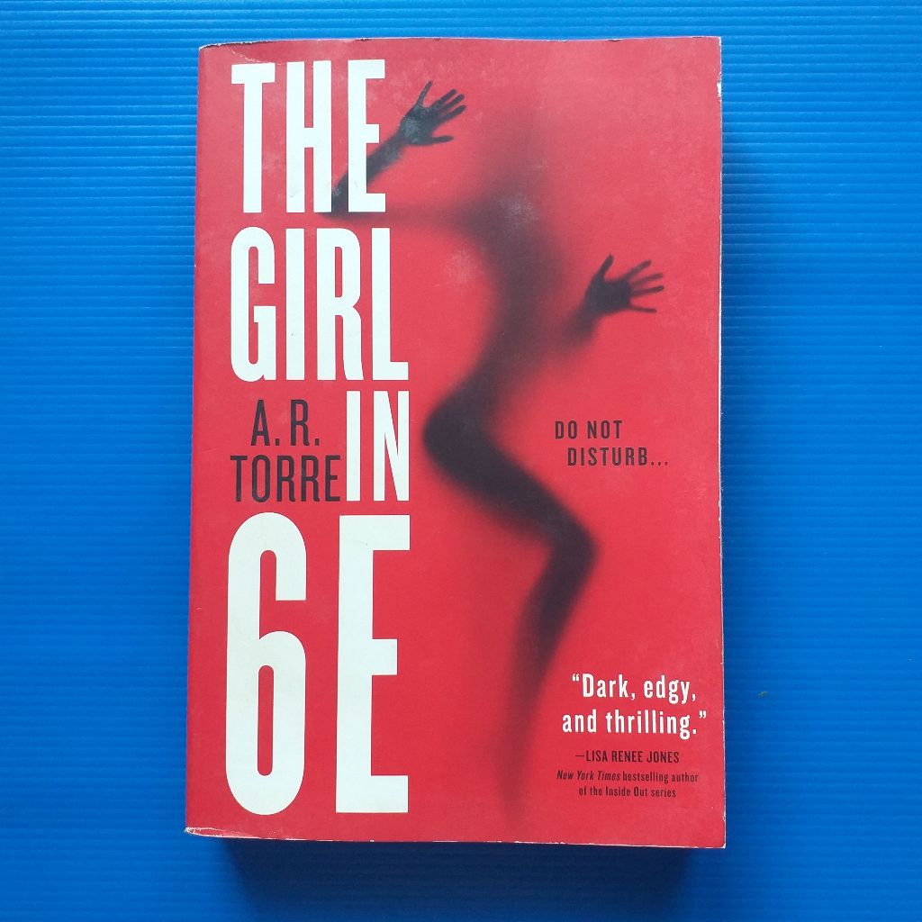 The Girl in 6E   Author  Alessandra Torre