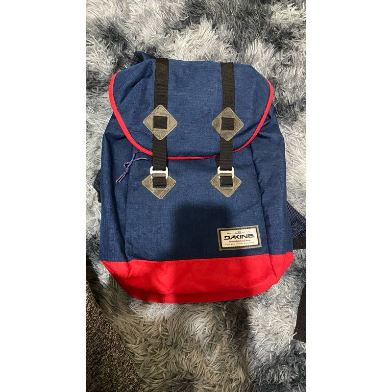 กระเป้าเป้ DAKINE TREK SEDIMENT