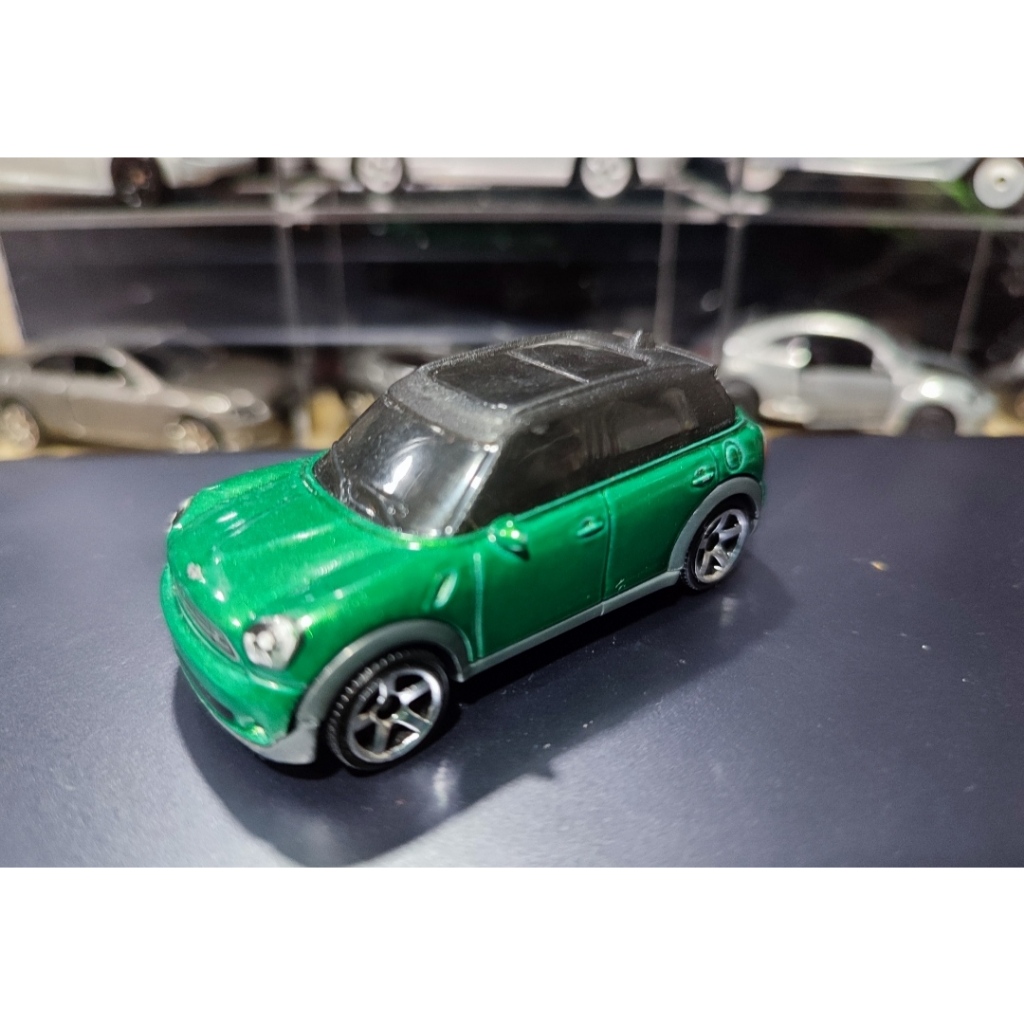 Matchbox รถเหล็ก Mini Cooper Countryman สีเขียว นอกแพ็ค