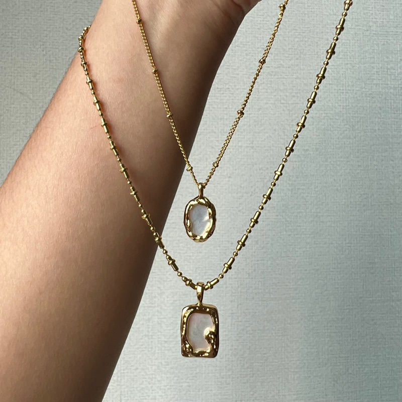 Adore- Vintage charm gold necklace