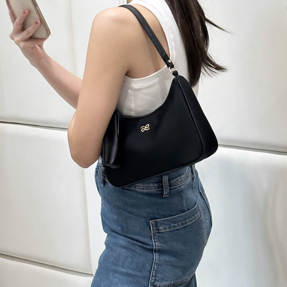 littlebunnystore รุ่น Hype girl with heart