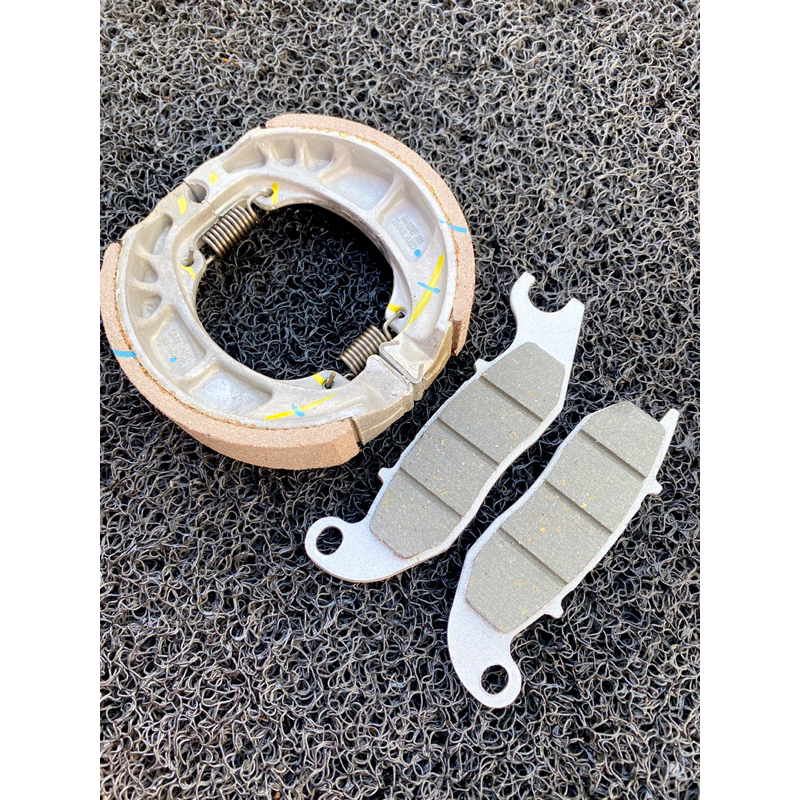 ผ้าเบรคหน้าเวป125/เวป100s+ผ้าเบรคหลัง แบบยกคู่ สำหลับรุเวป125s/เวป125r/เวป100เก่า/เวป100s ช้วยเพิ่มประสิทธิภาพในการเบรค