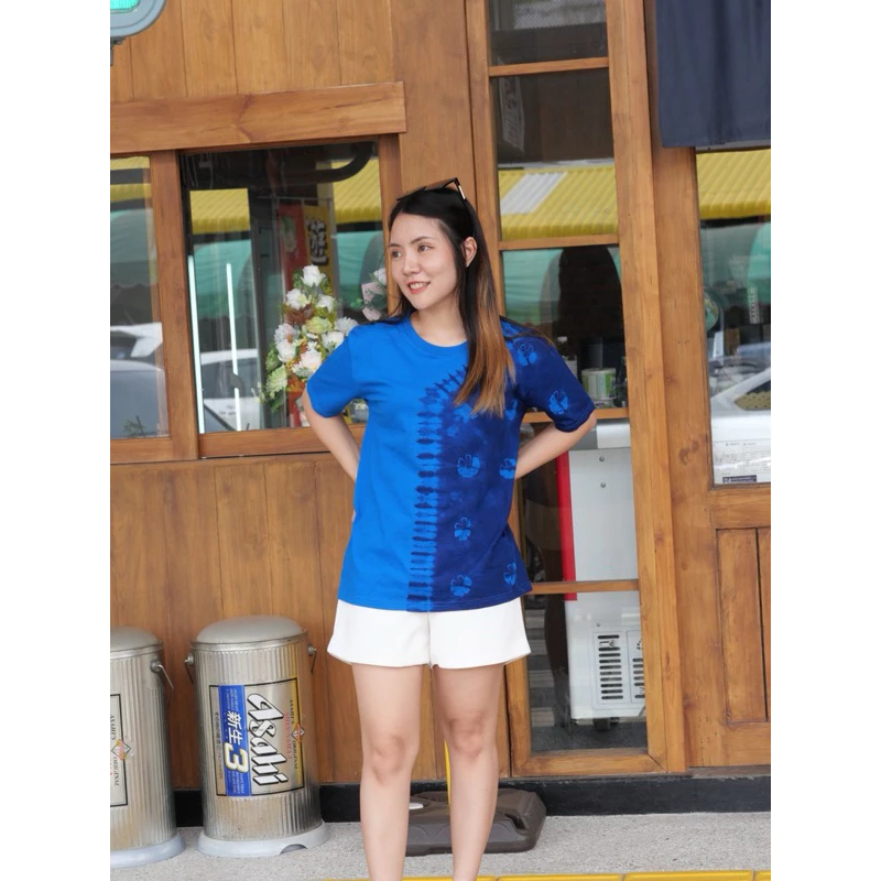 เสื้อยืดมัดย้อม ครามกัดลาย แบบที่ 2 thumbnail 8