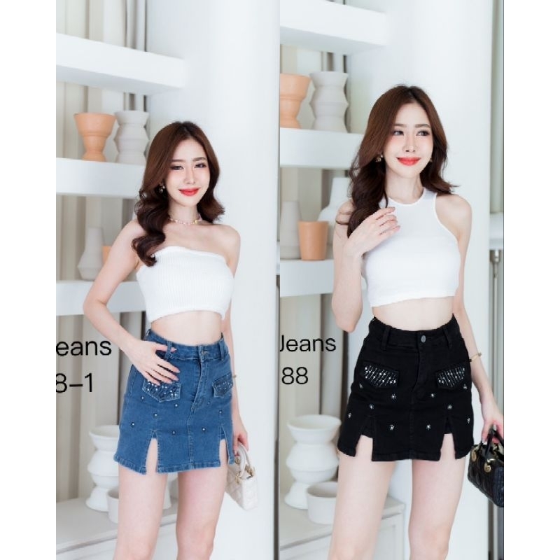 ผ้ายืด #5788กางเกงกระโปรงยีนส์สั้นติดเพชรผ่าด้านหน้าสวยน่าใส่มากค่ะ