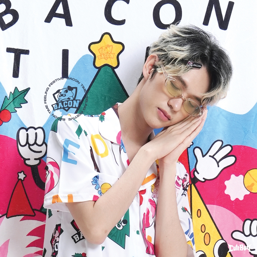 Bacon Time Feeling Festive Pajamas (ชุดนอน เสื้อและกางเกงขายาว)