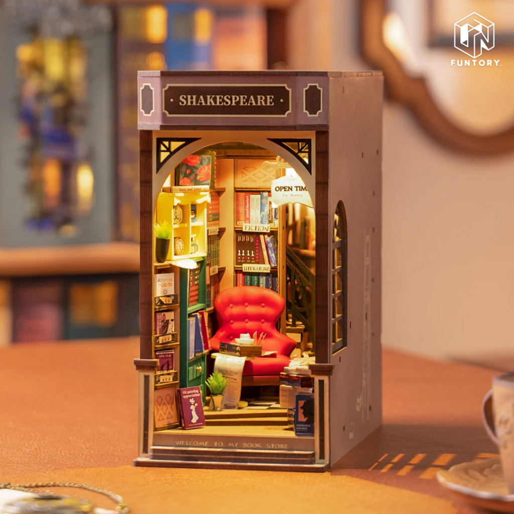 พร้อมส่ง EN.ver Funtory ที่กั้นหนังสือ Bookstore ประกอบเอง DIY Book Nook ของเล่น ของแต่งบ้าน
