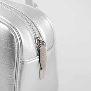 [มีส่งทันที] Caseharden Holidate Bag กระเป๋าสะพายทรงหมอน