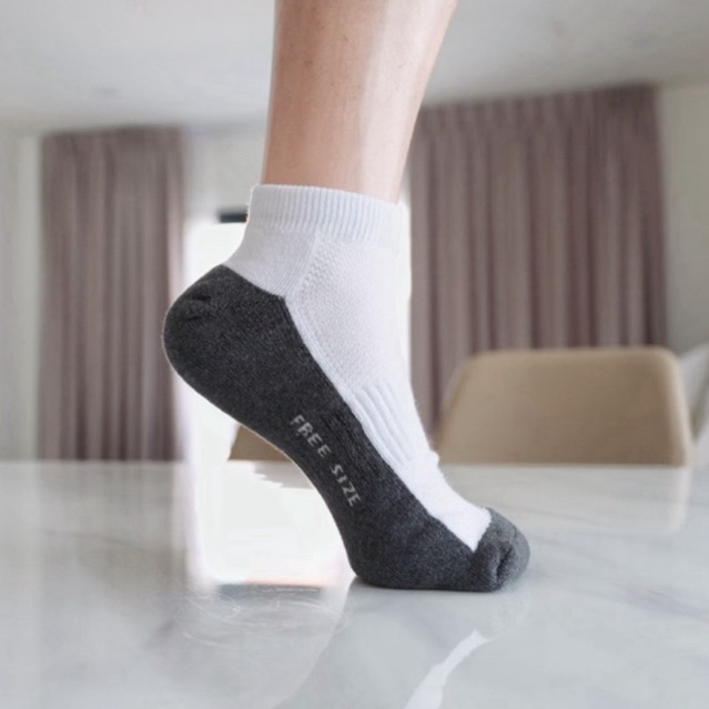 ‼️ ทรงใหญ่  ‼️ ถุงเท้าขาวพื้นเทา คู่ใหญ่ เท้า 41- 47 Eu Cotton 100% - ✅