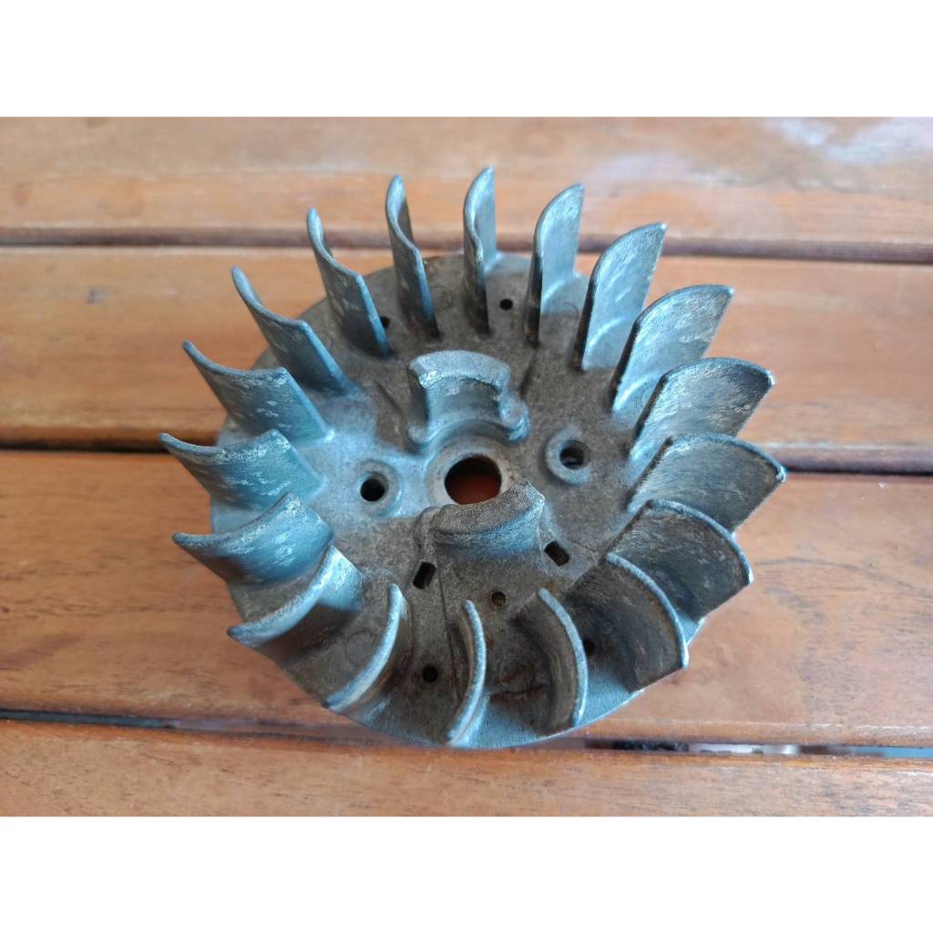 จานไฟเครื่องตัดหญ้า Robin NB411 ของแท้