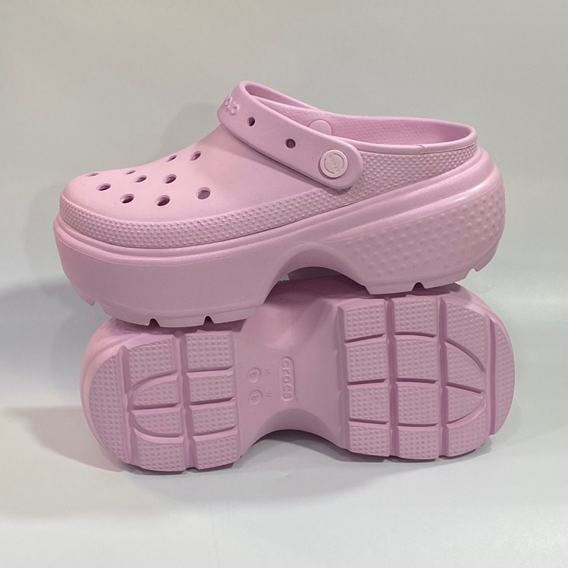CROCS Stomp Clog รองเท้าลำลองผู้ใหญ่ 209347-2Y2 พร้อมส่งในไทย