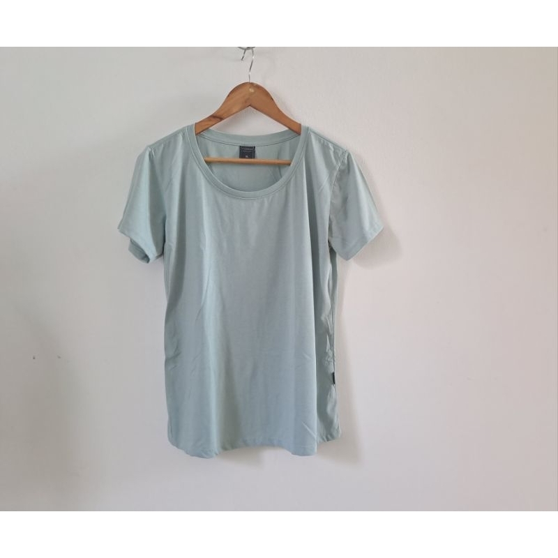 used ใหม่ เสื้อยืด yeudpao ผู้หญิง สีเขียวมินท์ ไม่ยืดไม่ย้วย ไซส์ XL อก 40 นิ้ว