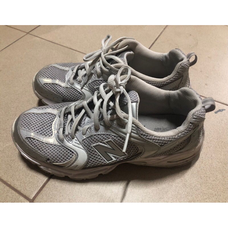 รองเท้า NB530 แท้ สี silver มือสอง Size 24.5