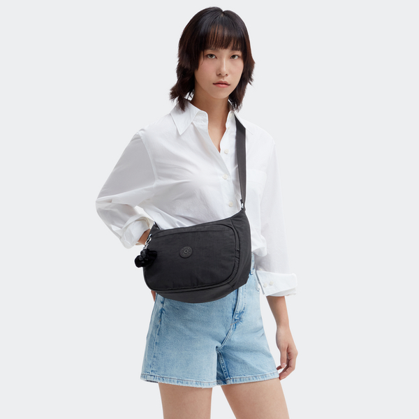กระเป๋า Kipling รุ่น CAI สี Black Noir