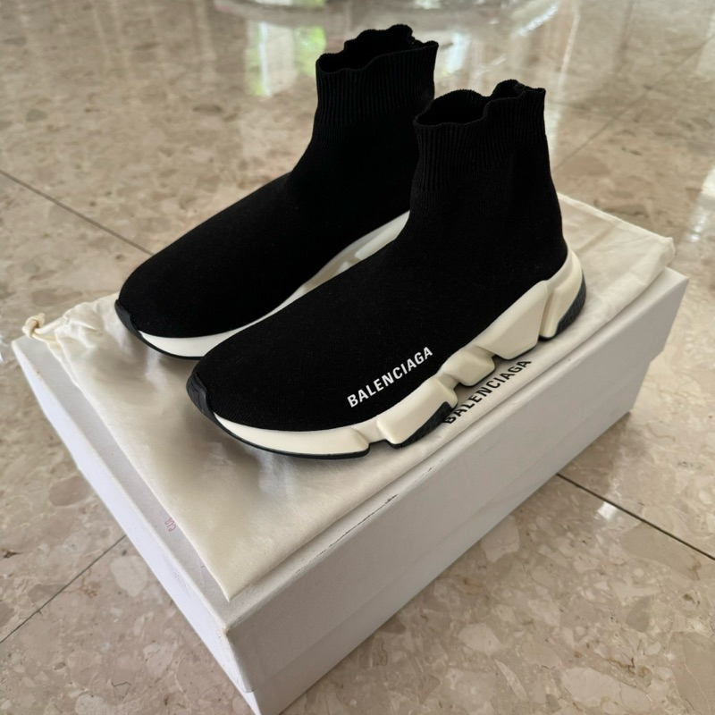 รองเท้า Balenciaga ไซส์ 36“ ของแท้💯ของใหม่