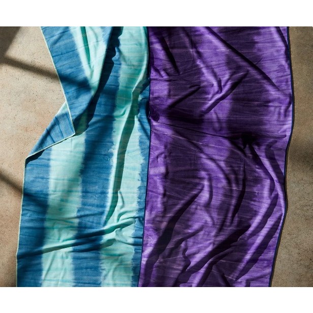 Manduka ผ้าปูทับเสื่อโยคะ Manduka รุ่น eQua® Mat Towel (72")