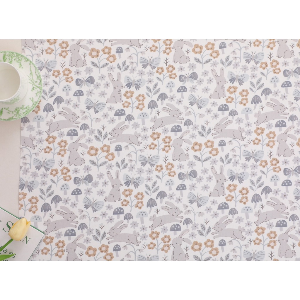 ผ้าาคอตตอน 100% คอตตอนทอทวิล ลายกระต่ายกับเห็ด