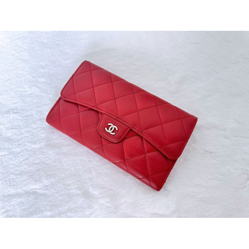 good con Chanel trifold wallet