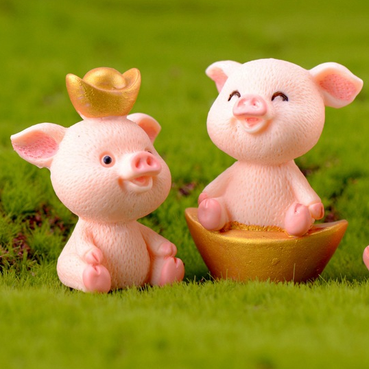 หมูมงคลมั่งมีมั่งคั่ง V.2((ราคา/1ชิ้น)  ตุ๊กตาแต่งสวน จัดสวนถาด ไม้ดัด โมเดล ตกแต่งบ้าน พร็อพถ่ายรูป
