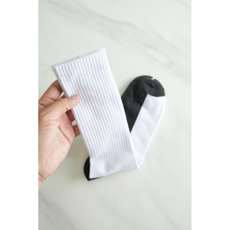 ถุงเท้า ข้อยาว ข้อสูง ถุงเท้าข้อยาวเนื้อแน่นคุณภาพ การันตี!! ผลิตในไทย มี 3 สี ดำ เทาเข้ม เทาอ่อน Man ผู้ชาย - รูปที่ 6