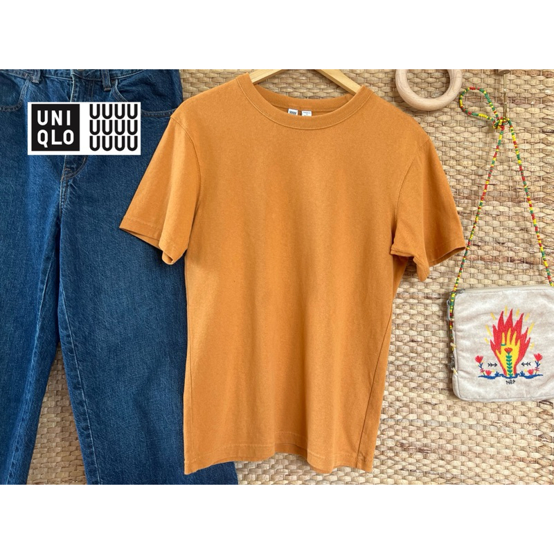 UNIQLO x S ชาย UUU Collection  อก 36 ยาว 24 Code: 2253(2)