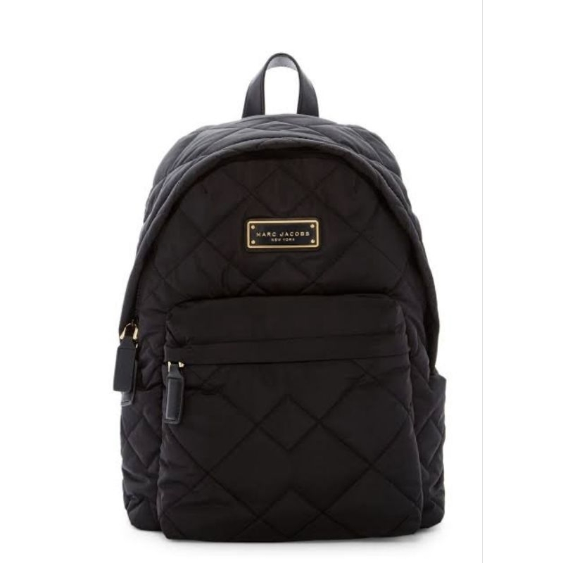 กระเป๋าเป้ Marc Jacobs quilted nylon backpack มือ 1 แท้ 100% ใช้ส่วนลดร้านโค้ดคุ้มวันอังคาร 20% ได้