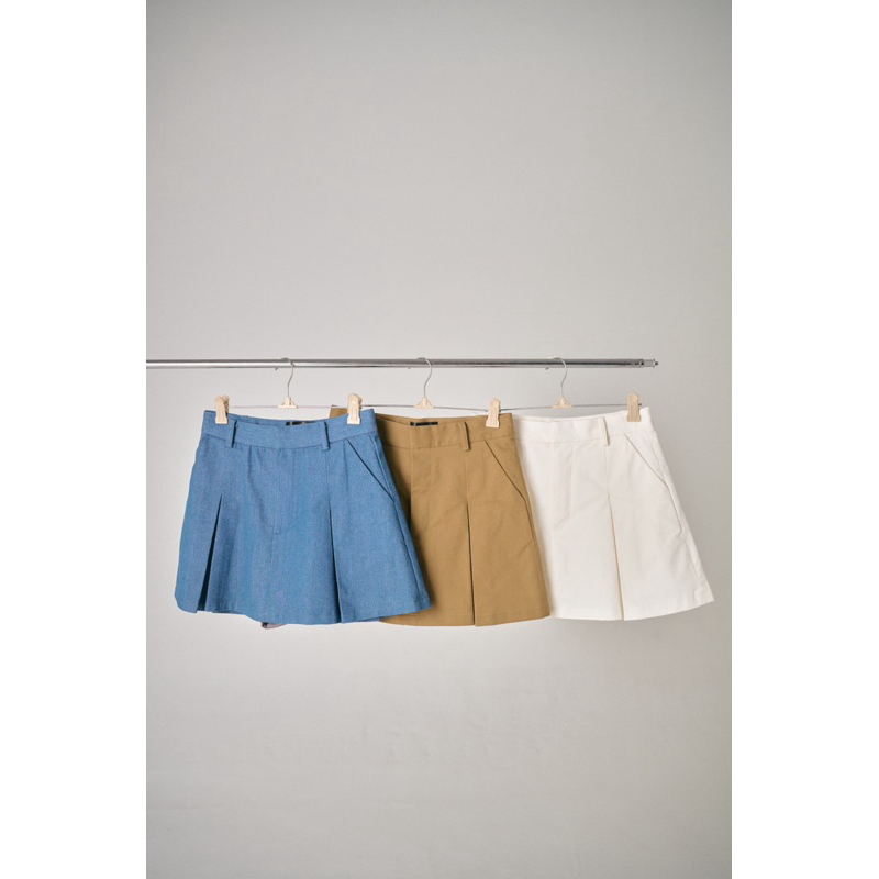 Aunchada-Miley skirt กระโปรงยีนส์จีบทวิส มีซับในกางเกง