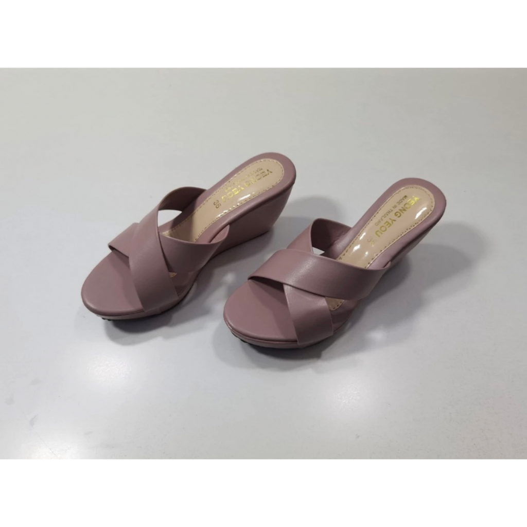 lin lin big shop รองเท้าแตะแฟชั่นส้นเตารีดหน้าไขว้หนังออยนิ่ม รหัส​yy2519