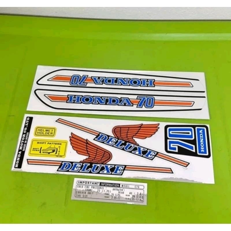 สติ๊กเกอร์ C70 มี3สี/เหลือง/แดง/ส้มชุดใหญ่ งานก้อปญี่ปุ่น