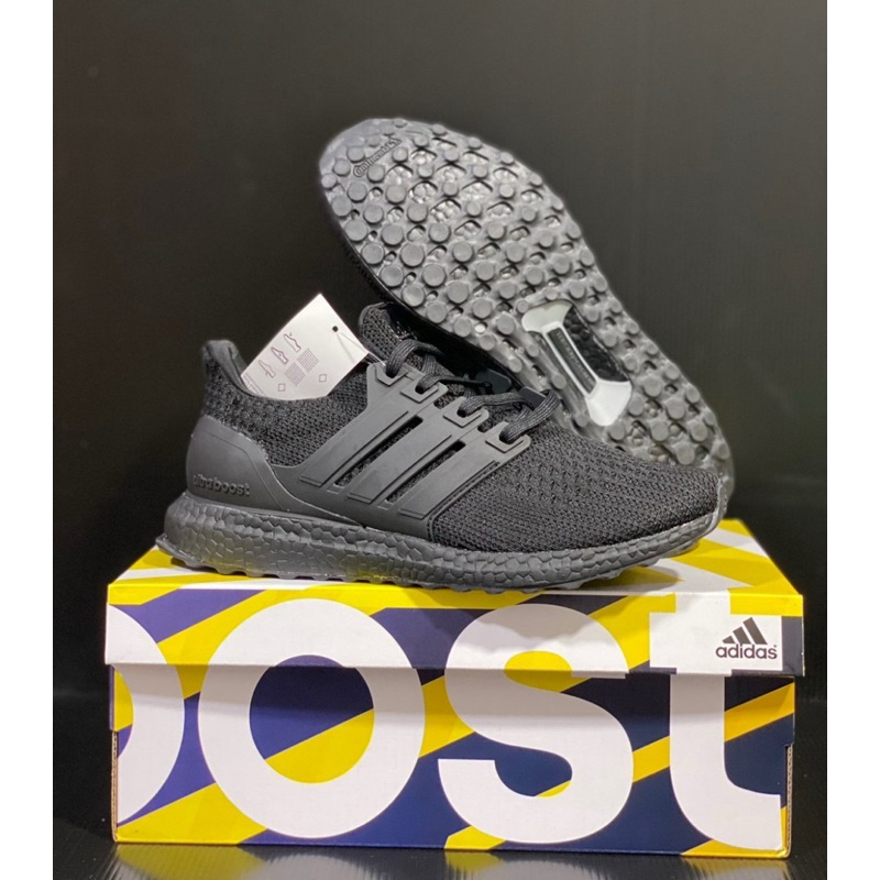 A*idas Ultra Boost รุ่นขายดีตลอดกาล พร้อมส่ง36-45 แถมกล่อง