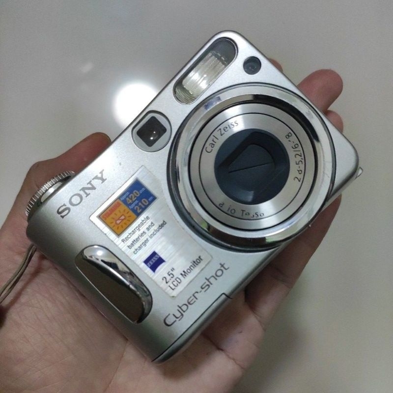 กล้องถ่ายรูปดิจิตอล Sony Cyber-Shot DSC S90