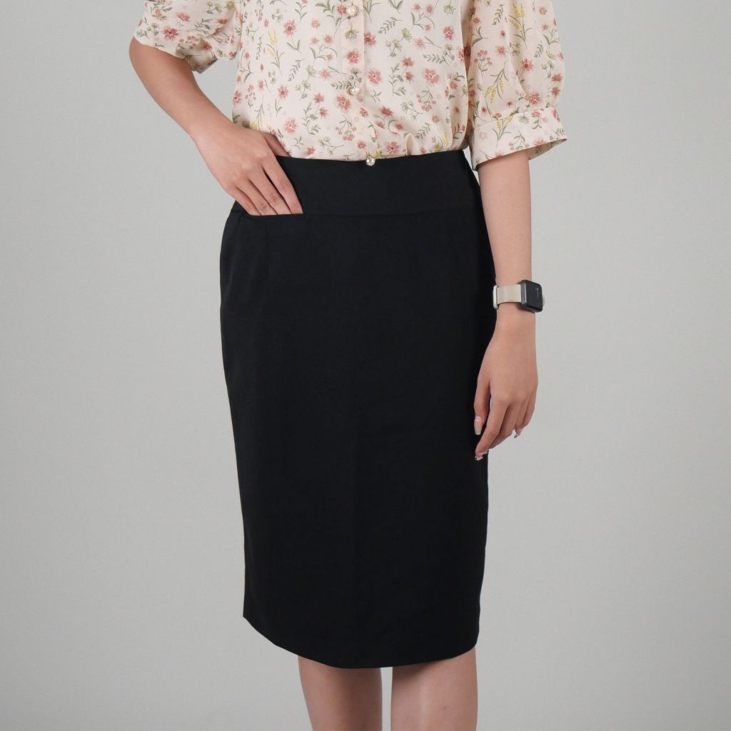 กระโปรงปิยารัตน์ กระโปรงทรงตรง 4 จีบ ผ้านาโน สีดำ ไซส์ S,M,L,XL,2XL,3XL,4XL, 5XLยาว 24 นิ้ว skirt
