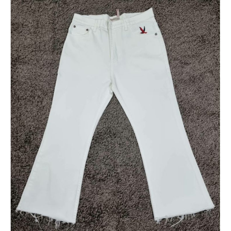 MD jeans กางเกงยีนต์ขาม้า เอวสูง ขา8ส่วน ผ้ายีนต์ยืดทรงขาม้า ปักนก ปลายขาตัด