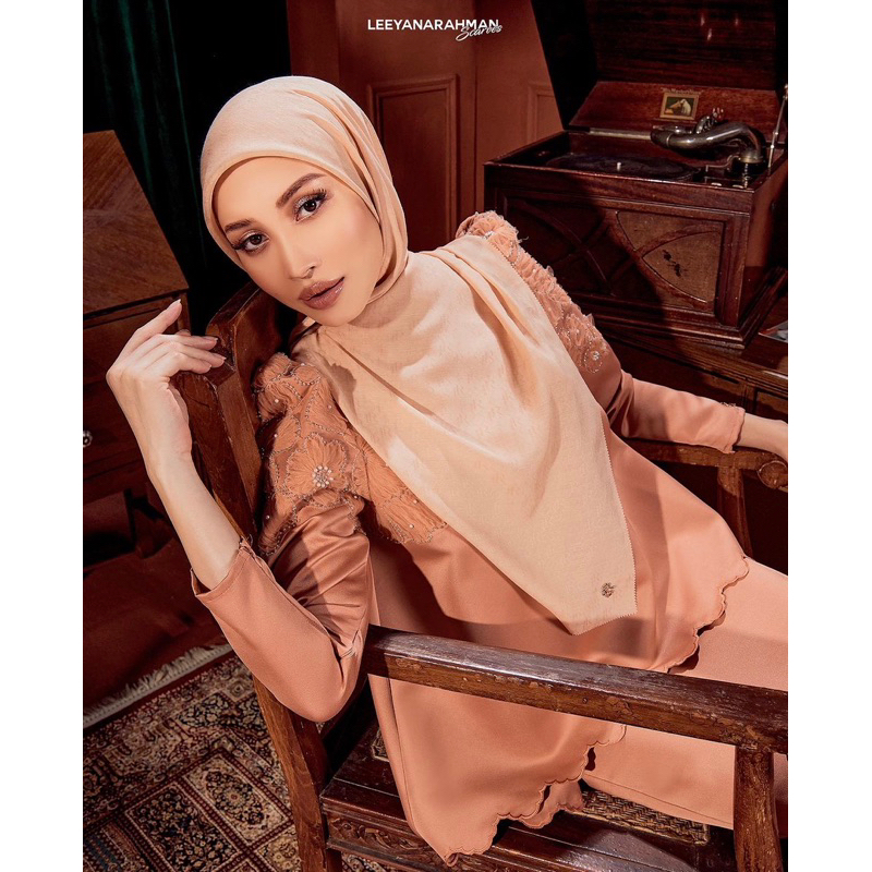 ผ้าคลุม Leeyanarahman สีพื้น (monoraya collection)