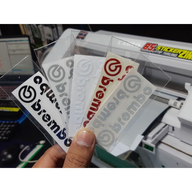 สติ๊กเกอร์แต่งรถ ติดปั้มเบรก งานตัด ขนาด 7.5× 1.5 cm